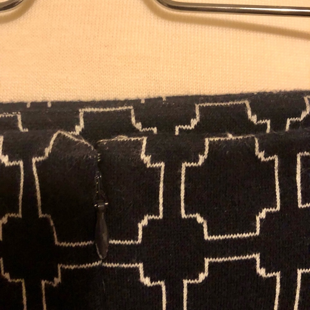 Talbots Navy & White Print Skirt 12p - Picture 5 of 10